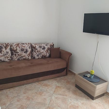 Petrovic Apartmani Tivat Kültér fotó